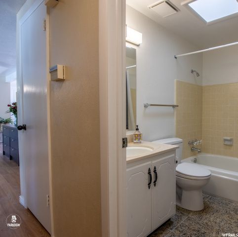 Upstairs Bath
