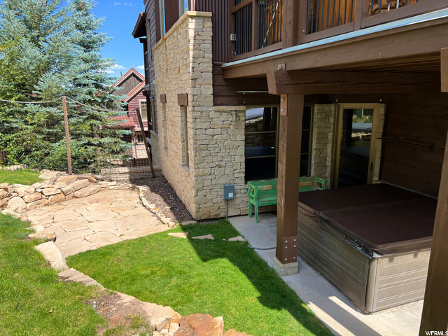 Hot Tub & Lawn
