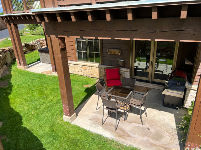 2 Patios & Lawn