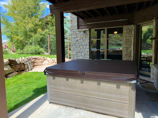 Hot Tub & Lawn