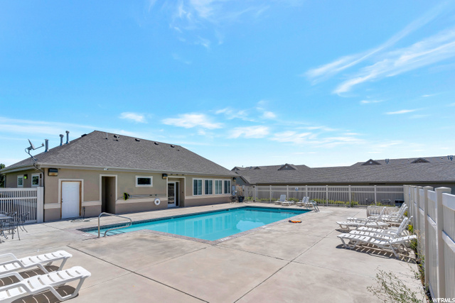 Pool and Club house
