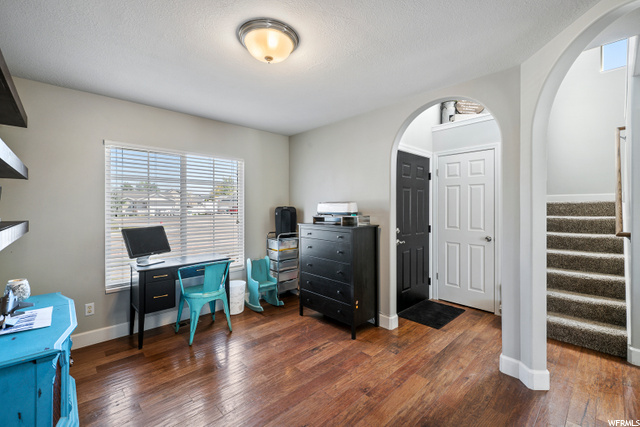 Main Level Den/Office