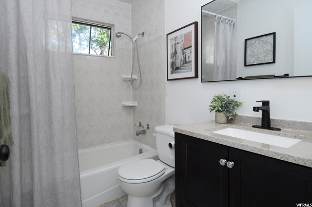 Main Bathroom