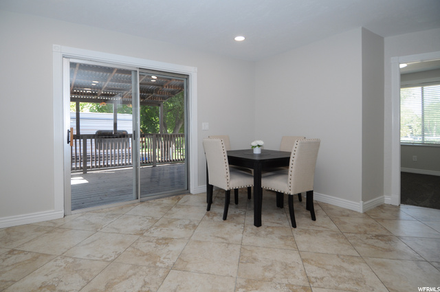 Dinning room(main)