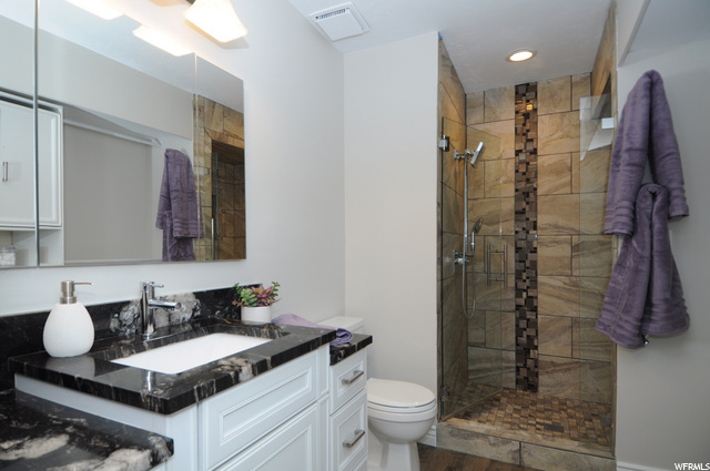 Master bath (main)