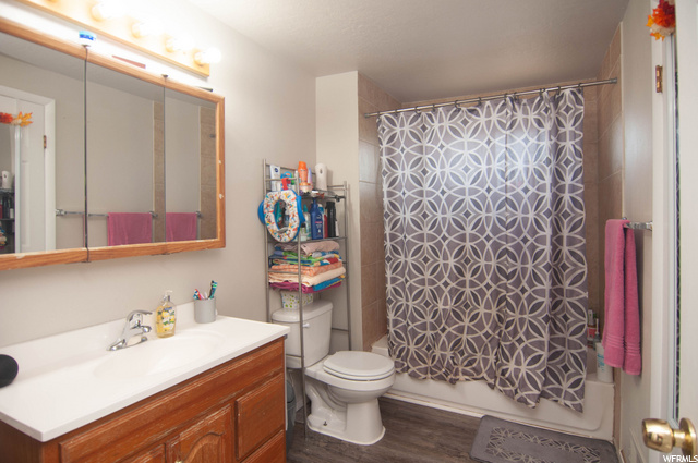 Upstairs bathroom
