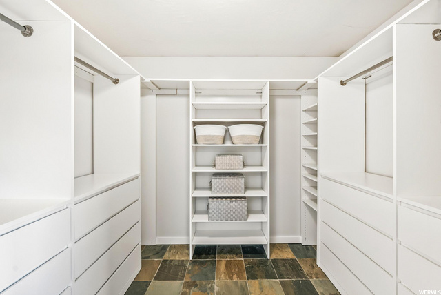 Walk in Closet