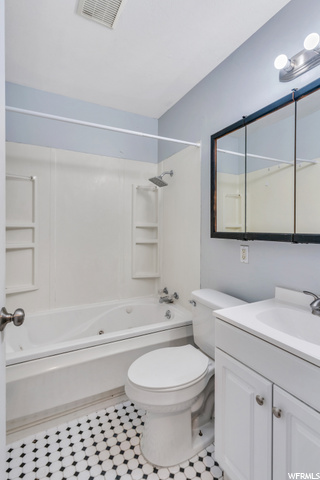 Main Bathroom