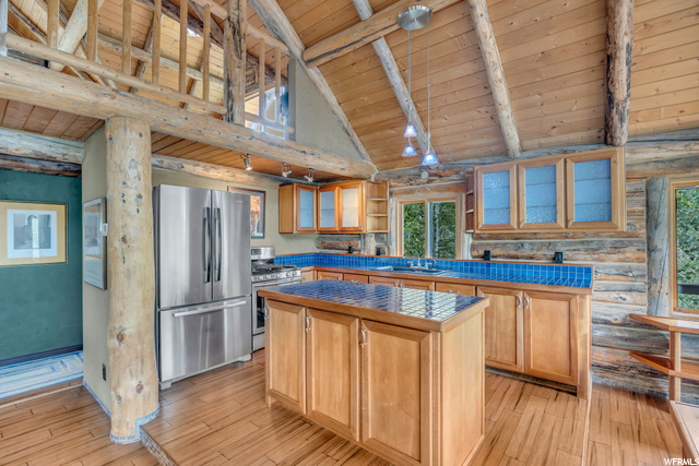 Kitchen Island
