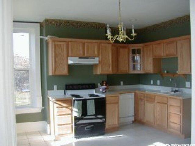 195 E 200 S, Nephi, UT 84648 — photo 2
