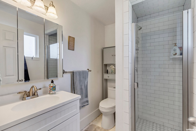 Updated Main Bathroom