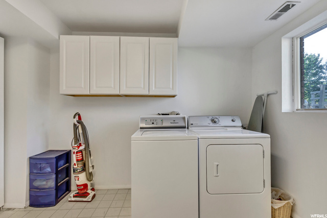 Large Laundry Room