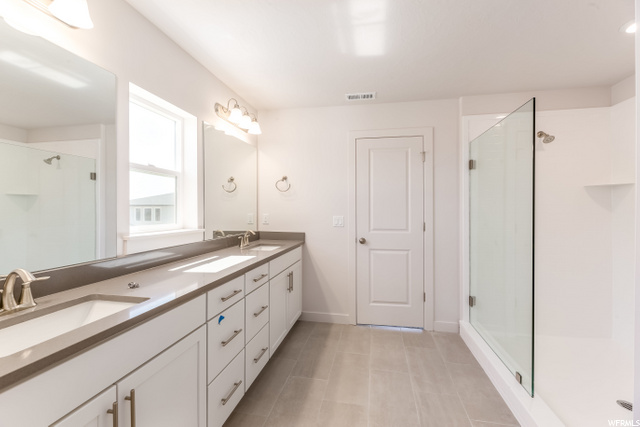 Owner's Suite Bathroom