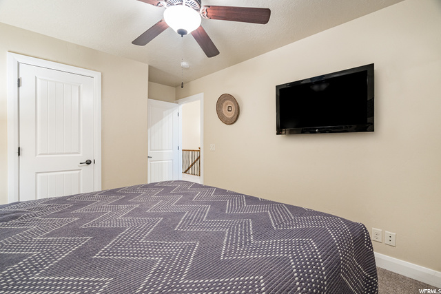 2nd Bedroom - Upstairs