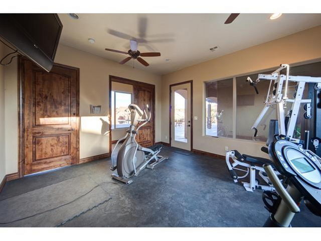 Coral Ridge Clubhouse - Gym