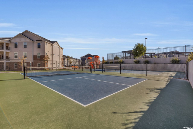 Community Pickleball Courts