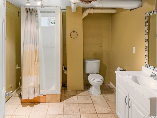 downstairs bathroom