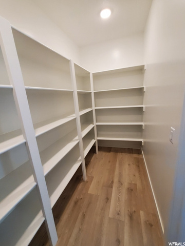 Kitchen pantry