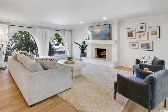 Great Room Gas Fireplace