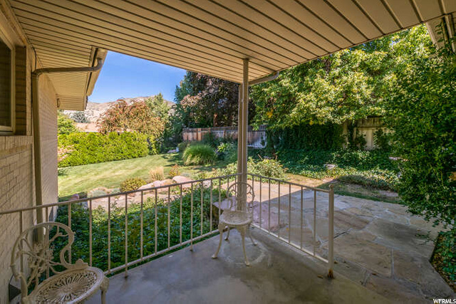 Side Patio