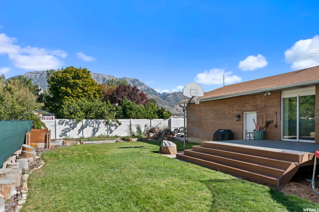 Rear Yard & Deck