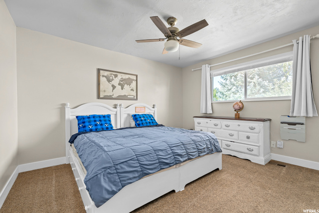 Master Bedroom - Main Floor
