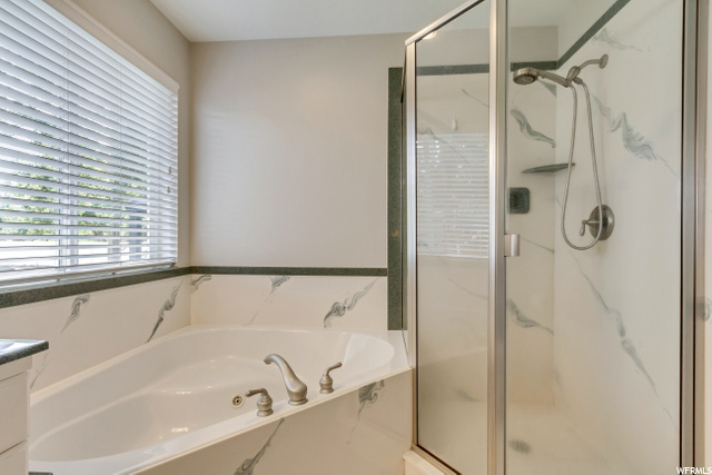 SUNNY MASTER BATHROOM