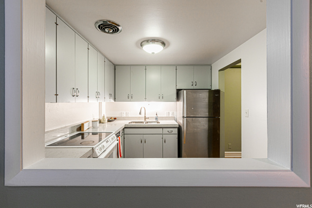 Kitchen 3
