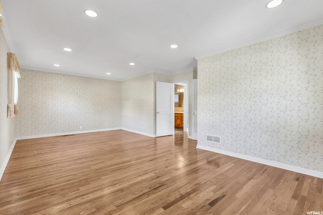 Large Master Bedroom