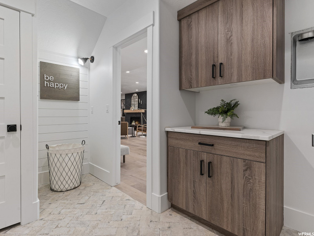 Basement Laundry room