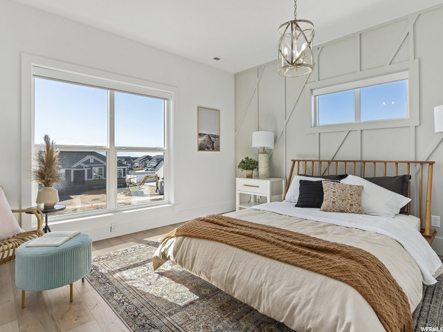 Upstairs bedroom 2