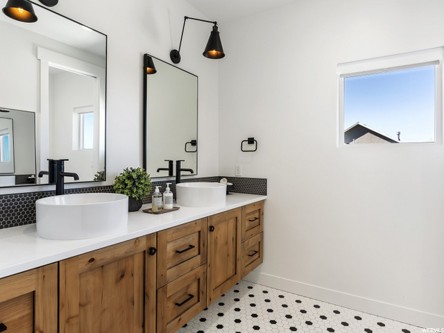 Upstairs bathroom