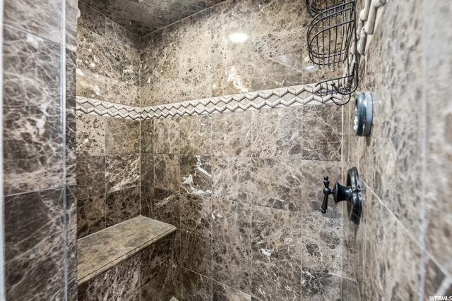 Owners suite shower