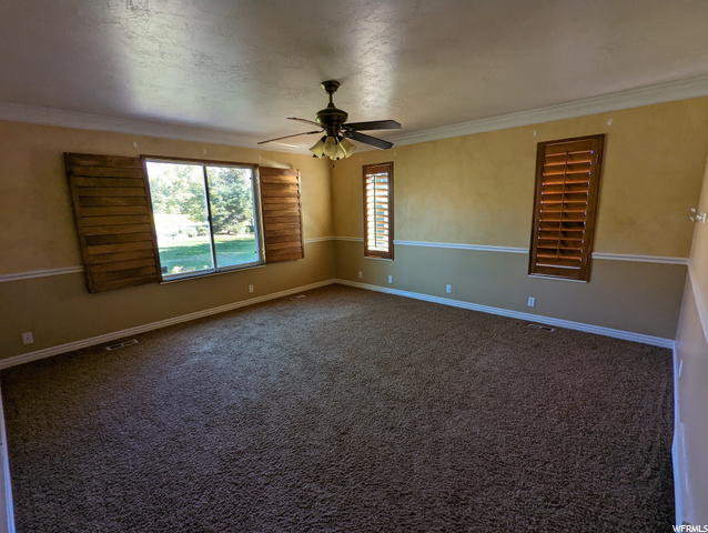 10662 N COUNTRY CLUB DR