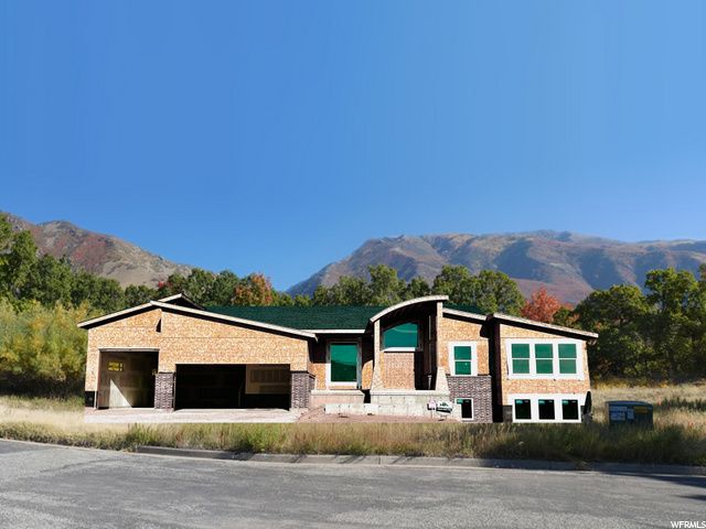 2453 PRINGLE CIR