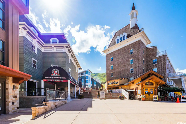 Resort Center #271
