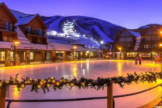 Resort Center #271