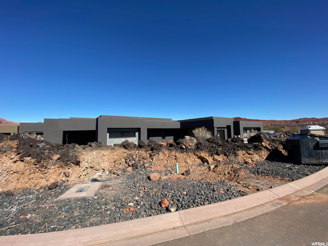 2682 SHOSHONI TRL