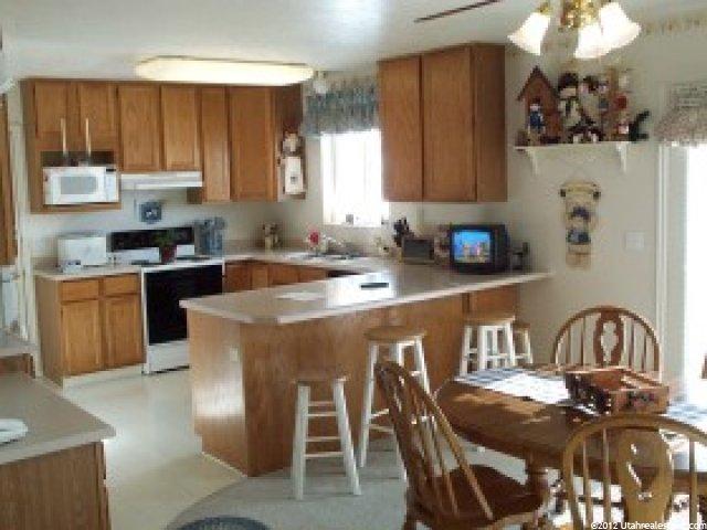 240 E 350 N, Millville, UT 84326 — photo 4