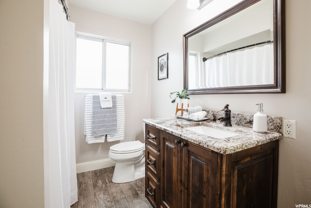 Main floor Bathroom