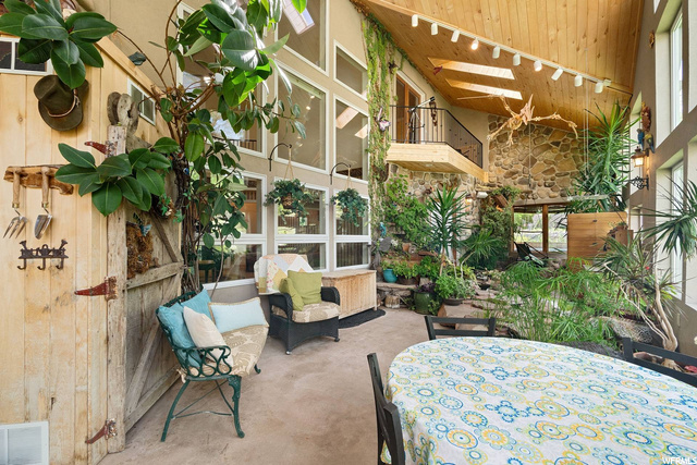 Beautiful Solarium