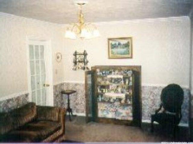 8886 Tracy Dr, Sandy, UT 84093 — photo 2