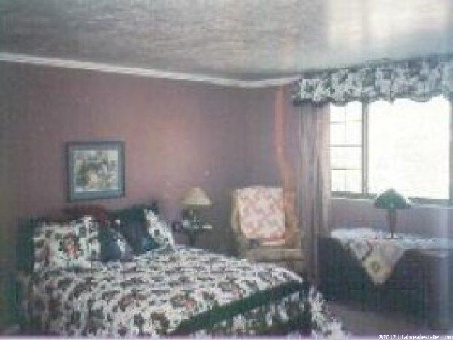 8886 Tracy Dr, Sandy, UT 84093 — photo 4