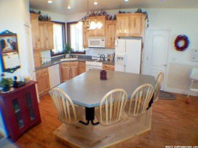 307 W 6600 S, Hyrum, UT 84319 — photo 4