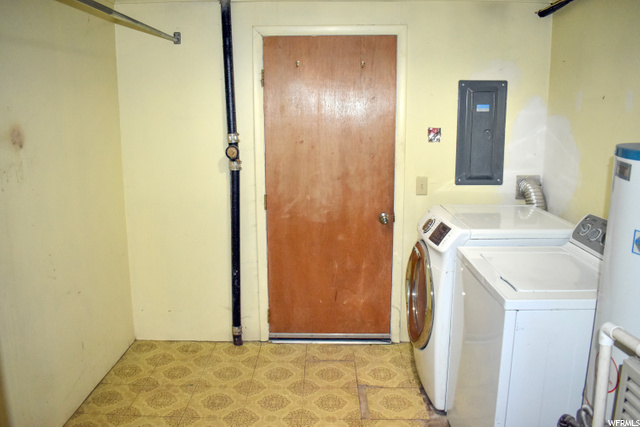 Laundry/Basement Entrance