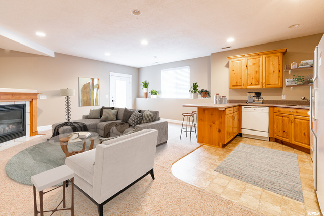 Virtually Staged - Basement Great Room & Full Kitc