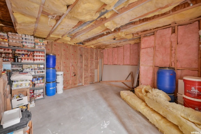 Unfinished bonus space (basement)
