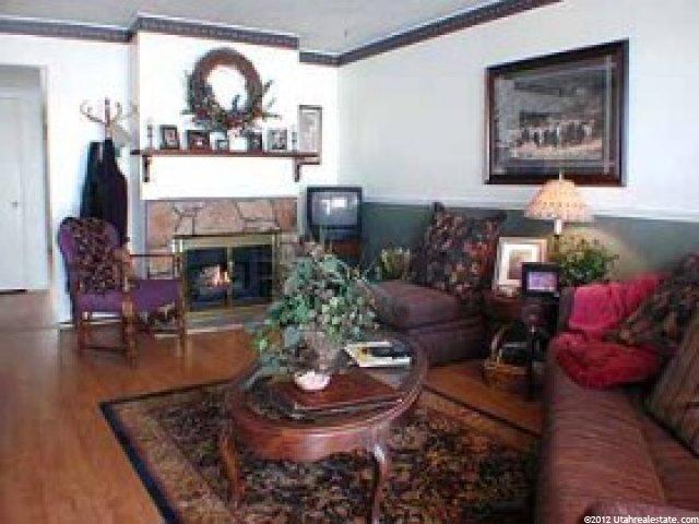654 Angie Cir, Midvale, UT 84047 — photo 2