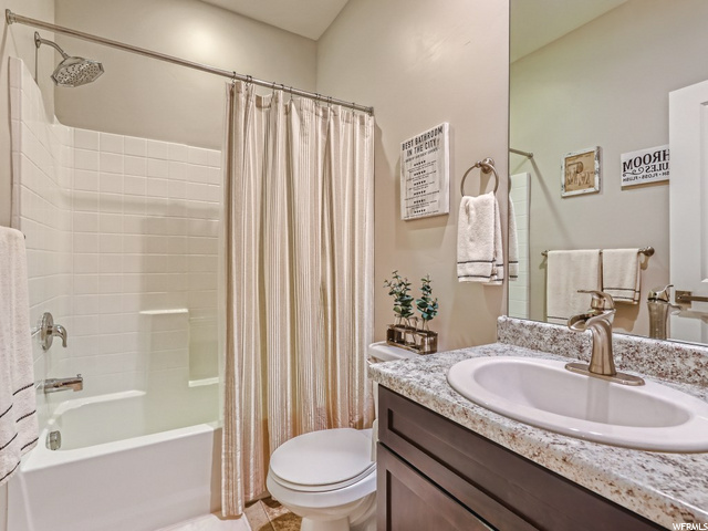 3rd floor bath