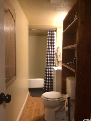 Bathroom/powder room